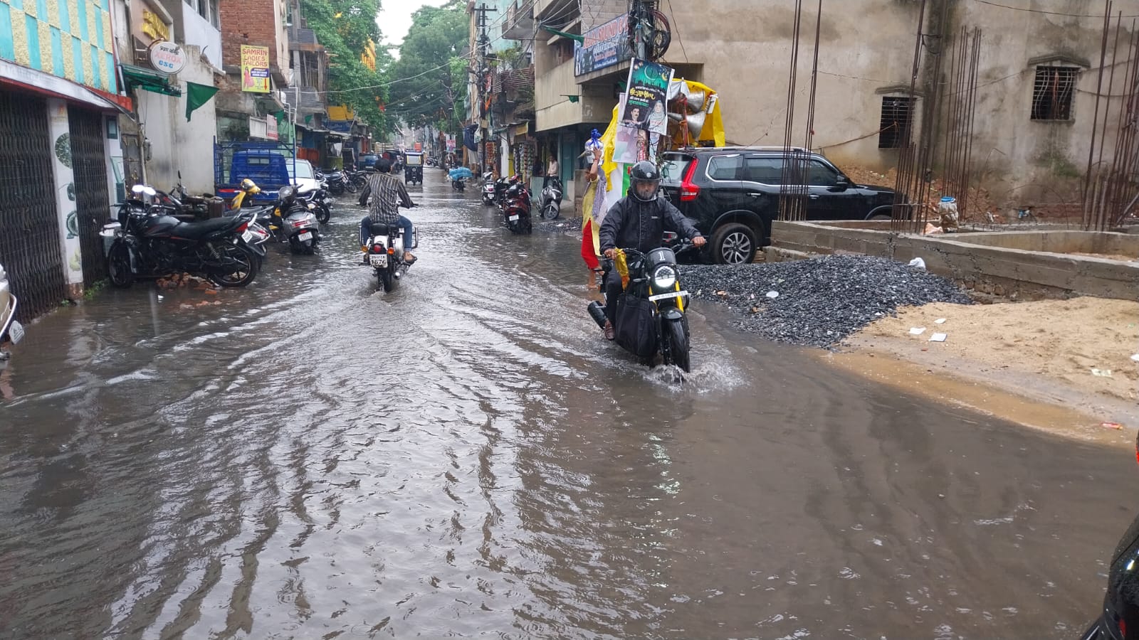 Incessant rain caused waterlogging in many low lying areas in Ranchi