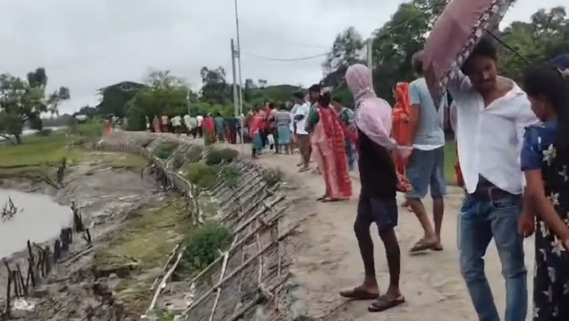 Hingalganj Embankment collapse