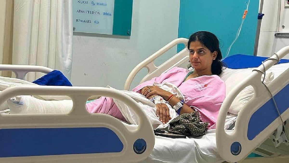 Pothole Crushes Bengaluru Woman's Ankle, Leaves Her With 1.97 Lakh Hospital Bill; BJP Slams Karnataka Govt