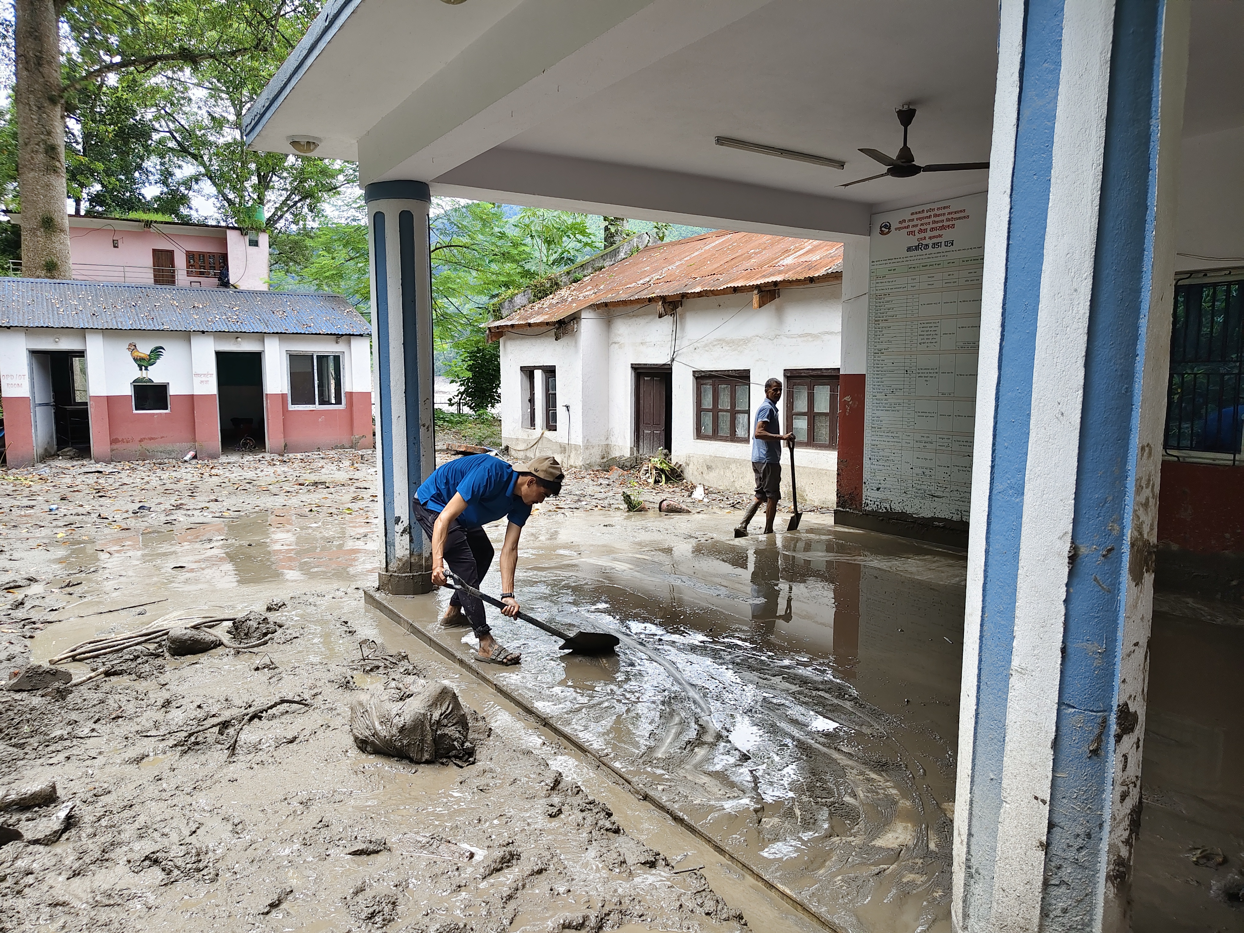 Nepal flash flood rescue