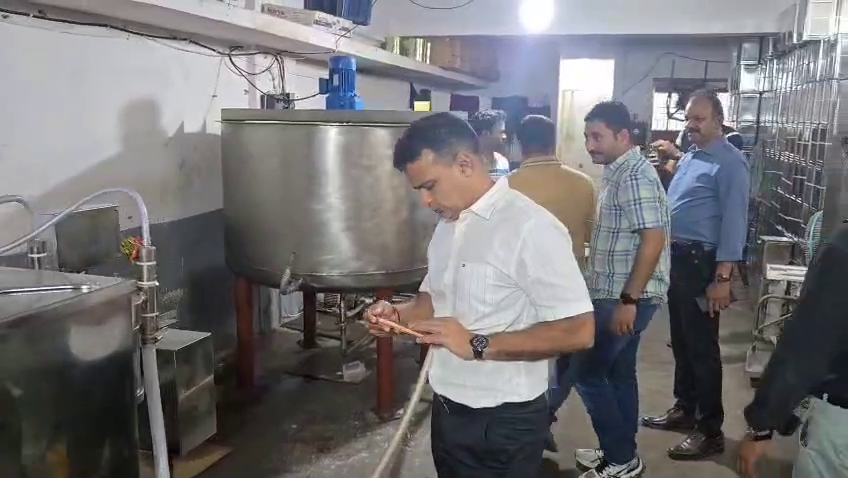 સુરતમાં નકલી ઘીની ફેક્ટરી પર દરોડા