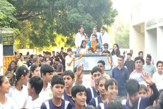 Savita Punia and Deepika receive a grand welcome in Hisar.