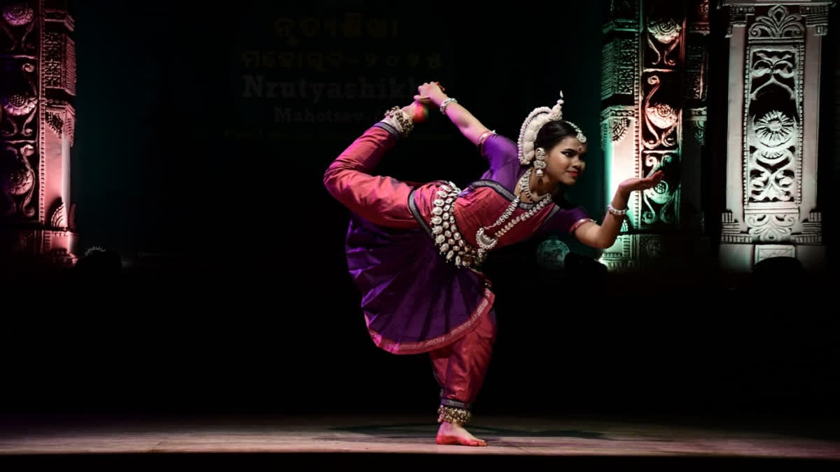 Bhubaneswar Girl Excels In Both Dance and Sports, Dreams Of Joining Civil Services