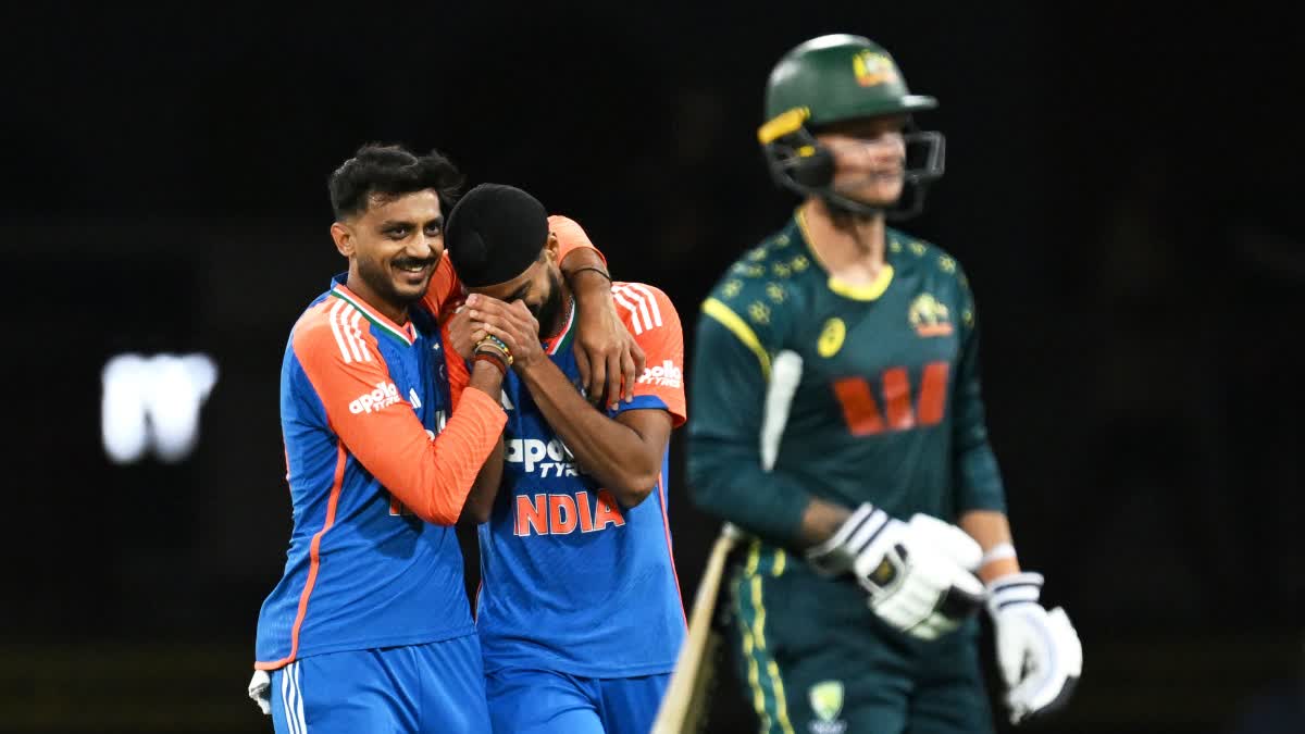 ஆஸ்திரேலியாவை வீழ்த்தி தொடரில் முன்னிலைப் பெற்ற இந்திய அணி!