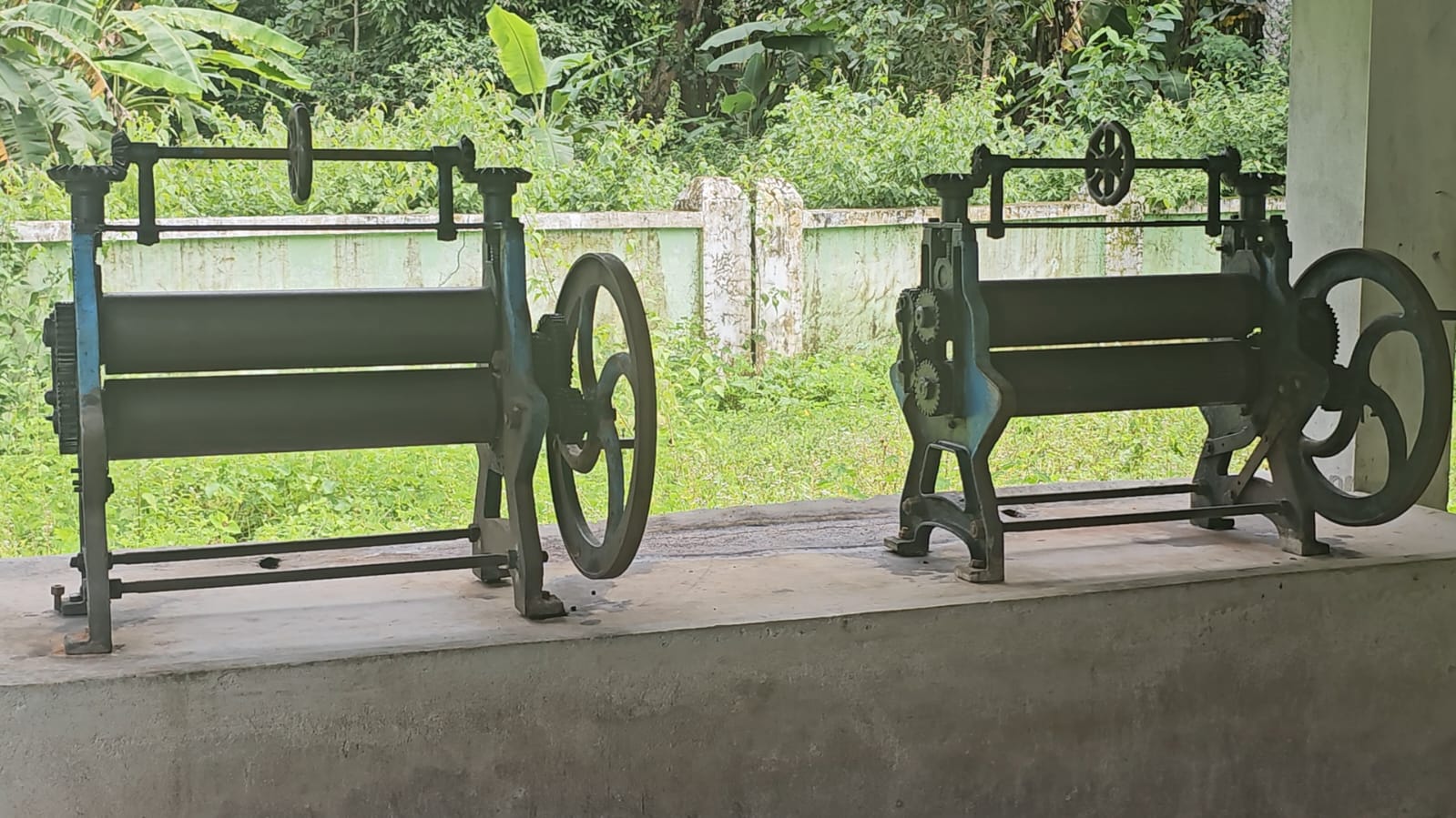 Rubber making machine