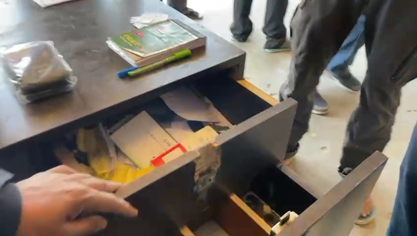 Theft In Pandra Bazar Samiti