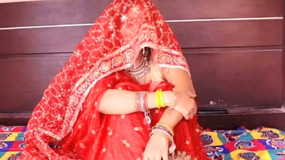 YOUTH PLANS GIRL FAKE ACCIDENT