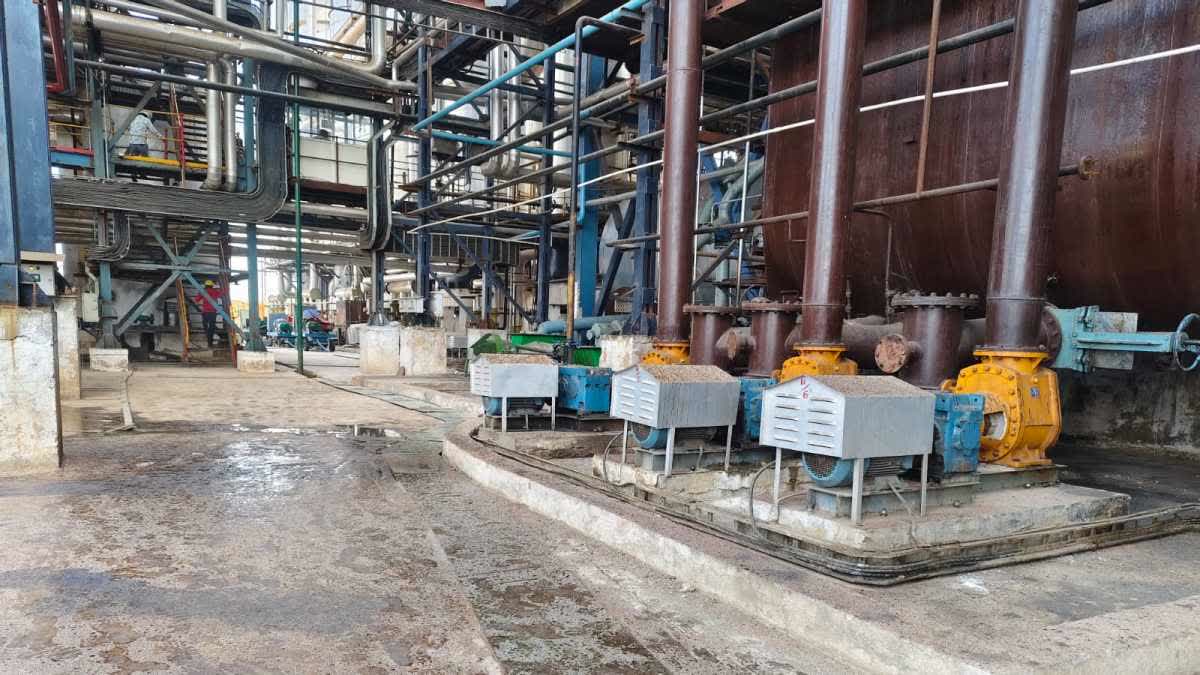 many workers killed in boiler explosion at Inamdar Sugars factory in Belagavi Karnataka