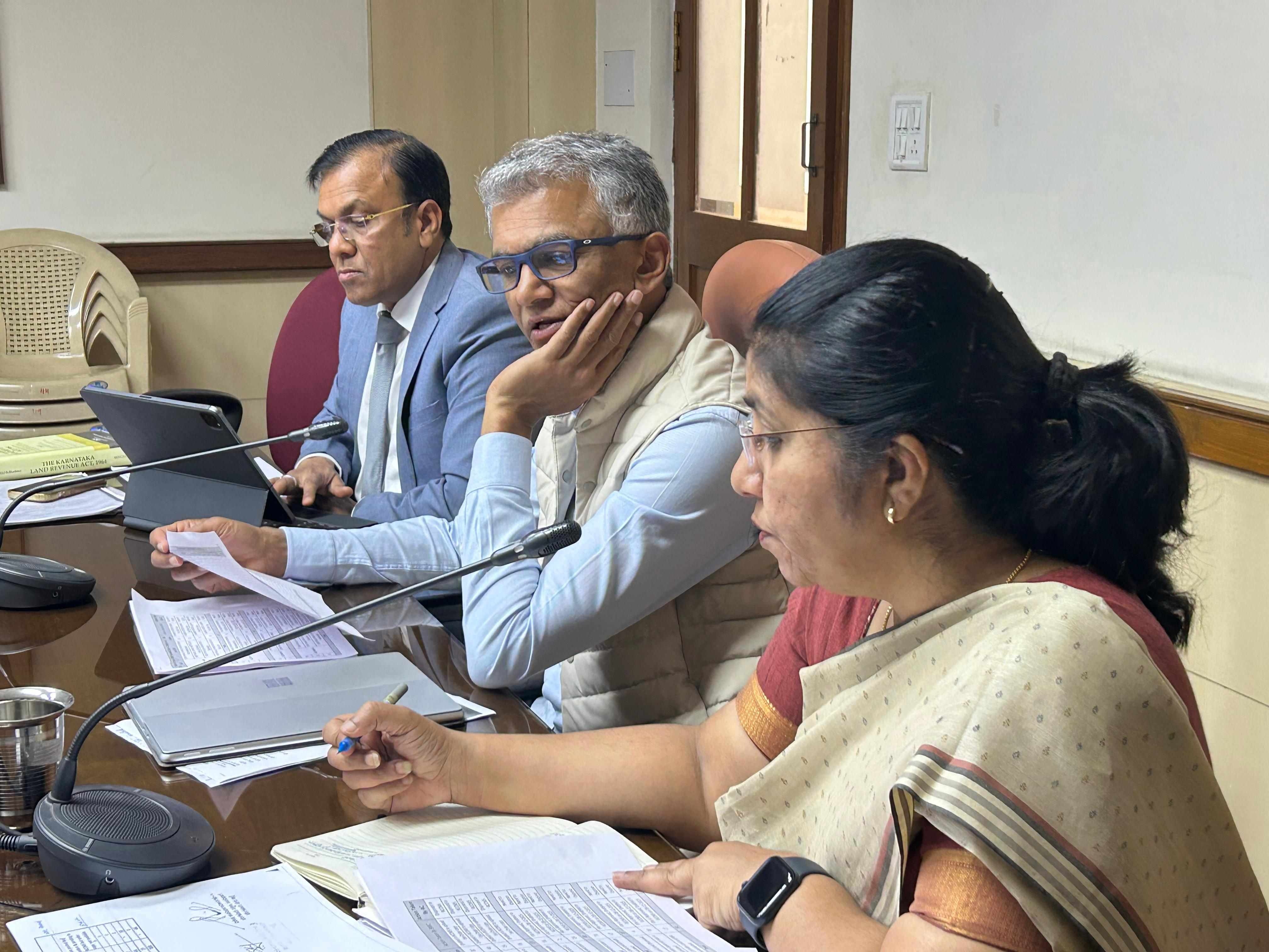 MINISTER KRISHNA BYRE GOWDA INSTRUCTS TO DISPOSE OF PENDING CASES IN A.C. COURTS