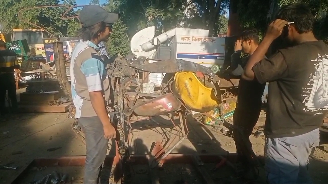 Nitin Mehta Chisels Sculpture From Scrap Transforming Alwar Into A Swachh Bharat City