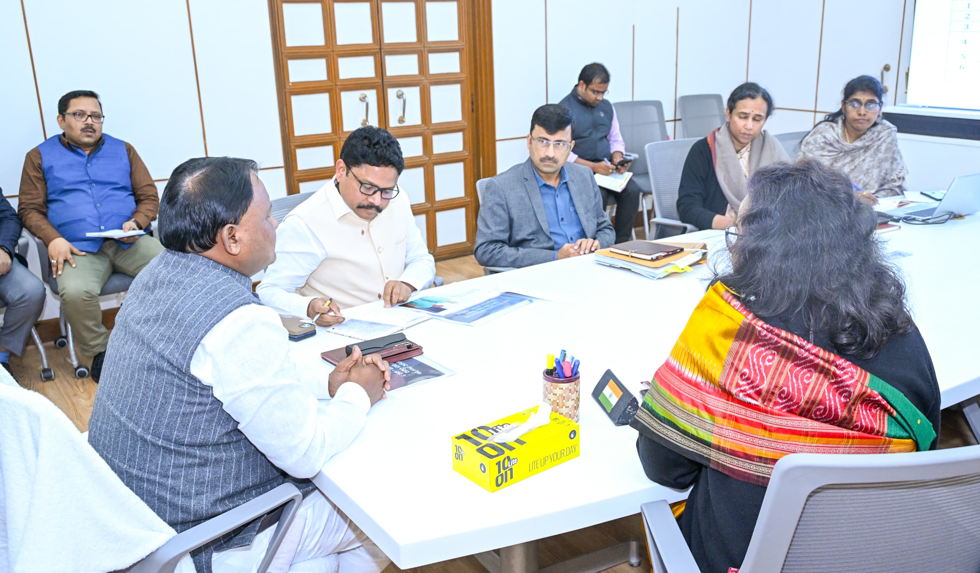 ମେଡିକାଲ ଶିକ୍ଷାରେ ସିଟ୍ ବୃଦ୍ଧି, ଏସସିବି, ଏମକେସିଜି ଏବଂ VIMSAR ଭଳି ଅନୁଷ୍ଠାନରେ ସୁପର ସ୍ପେସିଆଲିଟି ସେବାକୁ ଆହୁରି ବ୍ୟାପକ କରିବା ପାଇଁ ମୁଖ୍ୟମନ୍ତ୍ରୀଙ୍କ ପରାମର୍ଶ ।