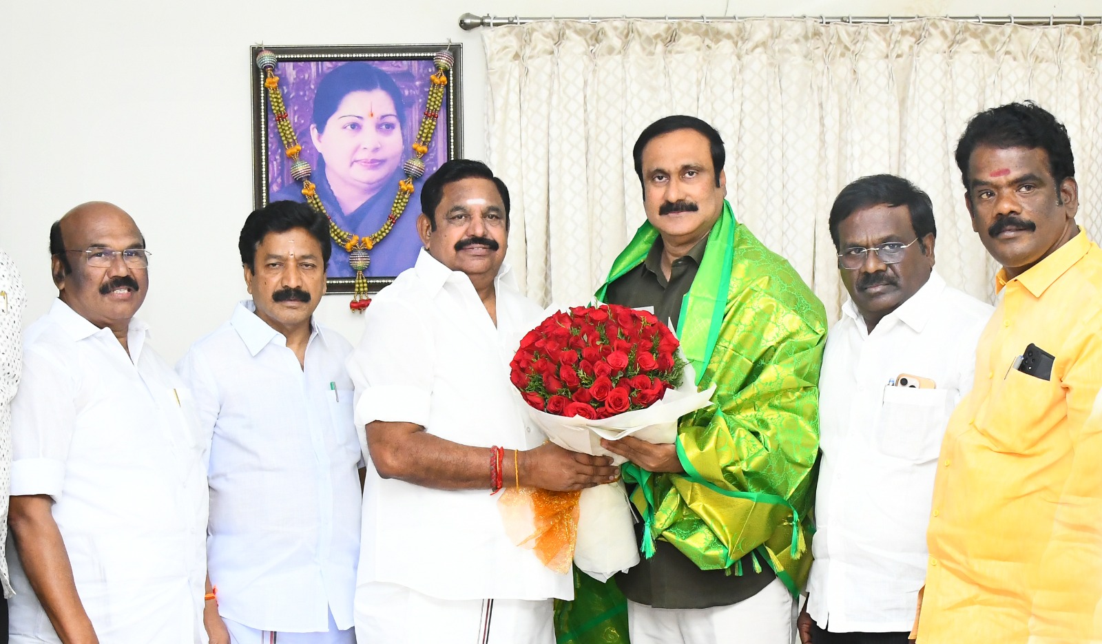 PMK joins the AIADMK alliance; the alliance was confirmed after the EPS - Anbumani meeting