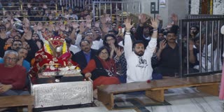 Mika Singh worshipped Baba Mahakal