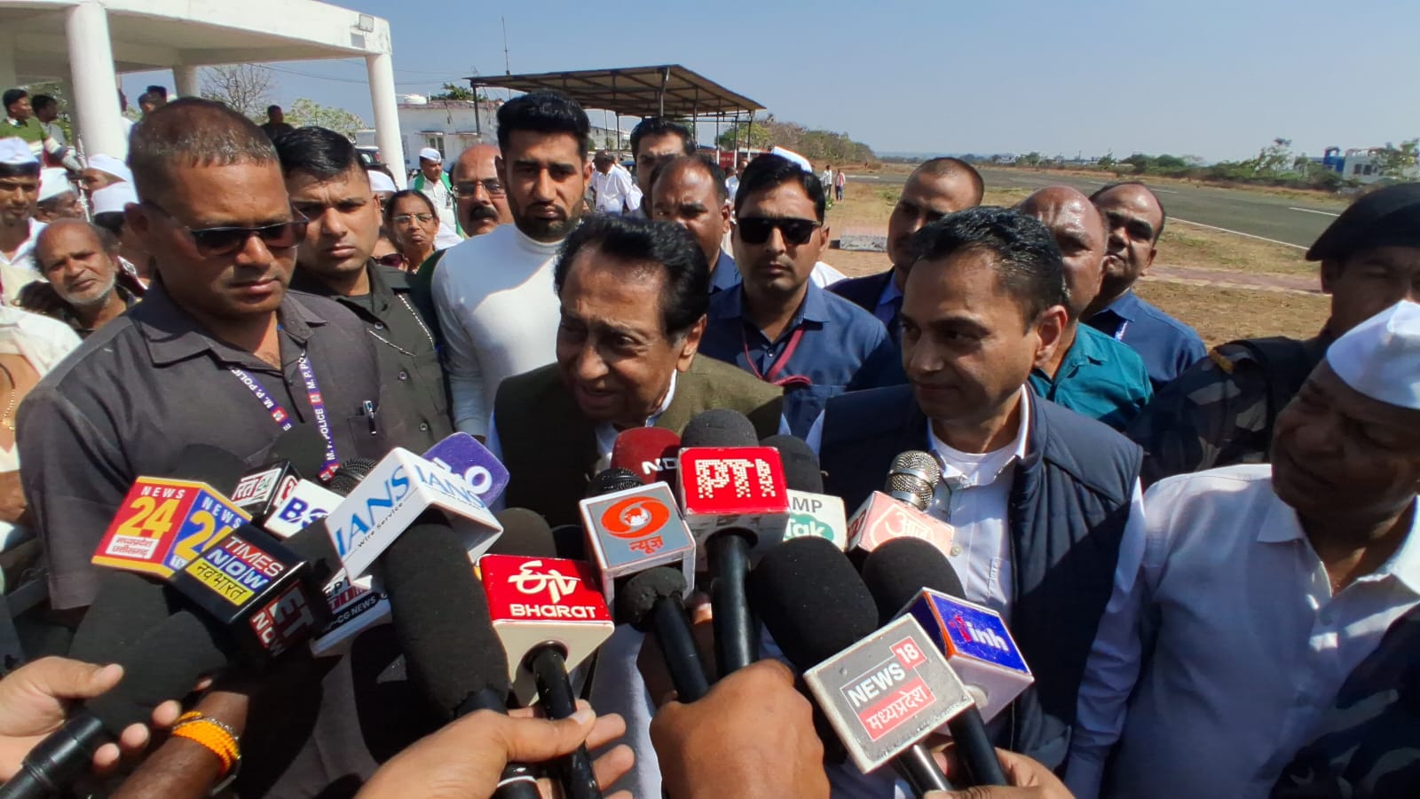 MP IS TOPPER IN UNEMPLOYMENT