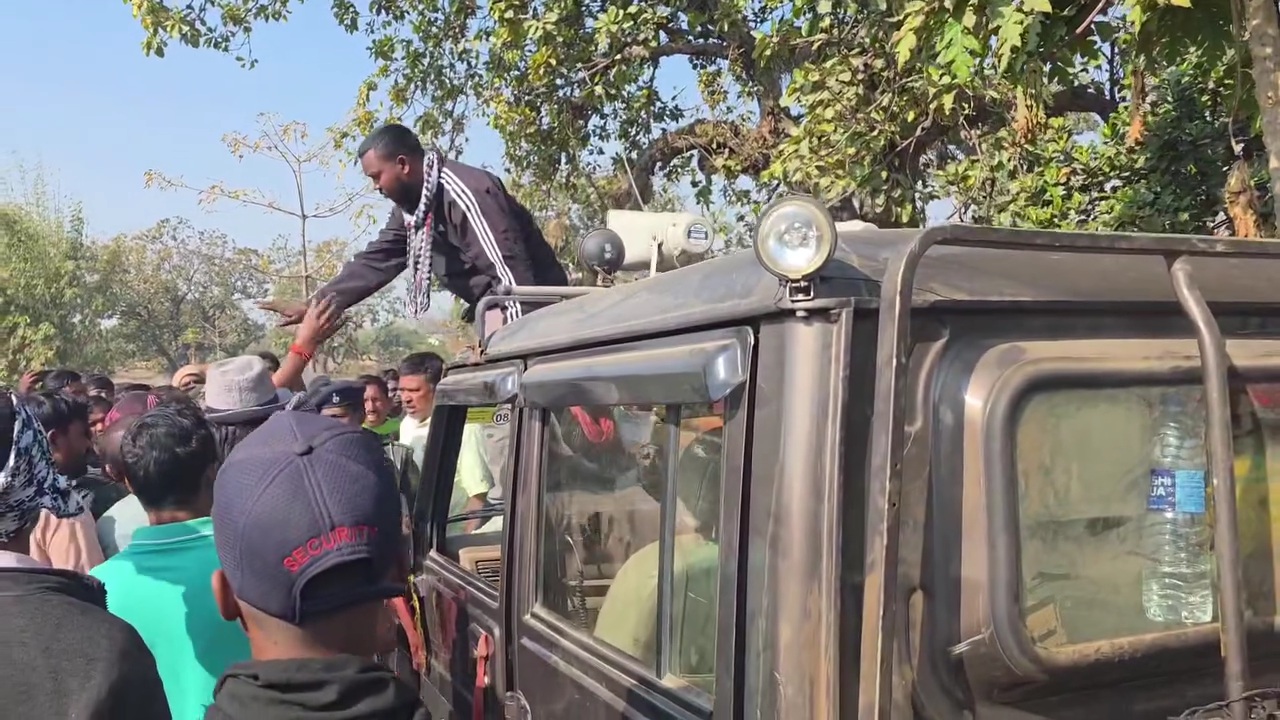 villagers surrounded forest ranger