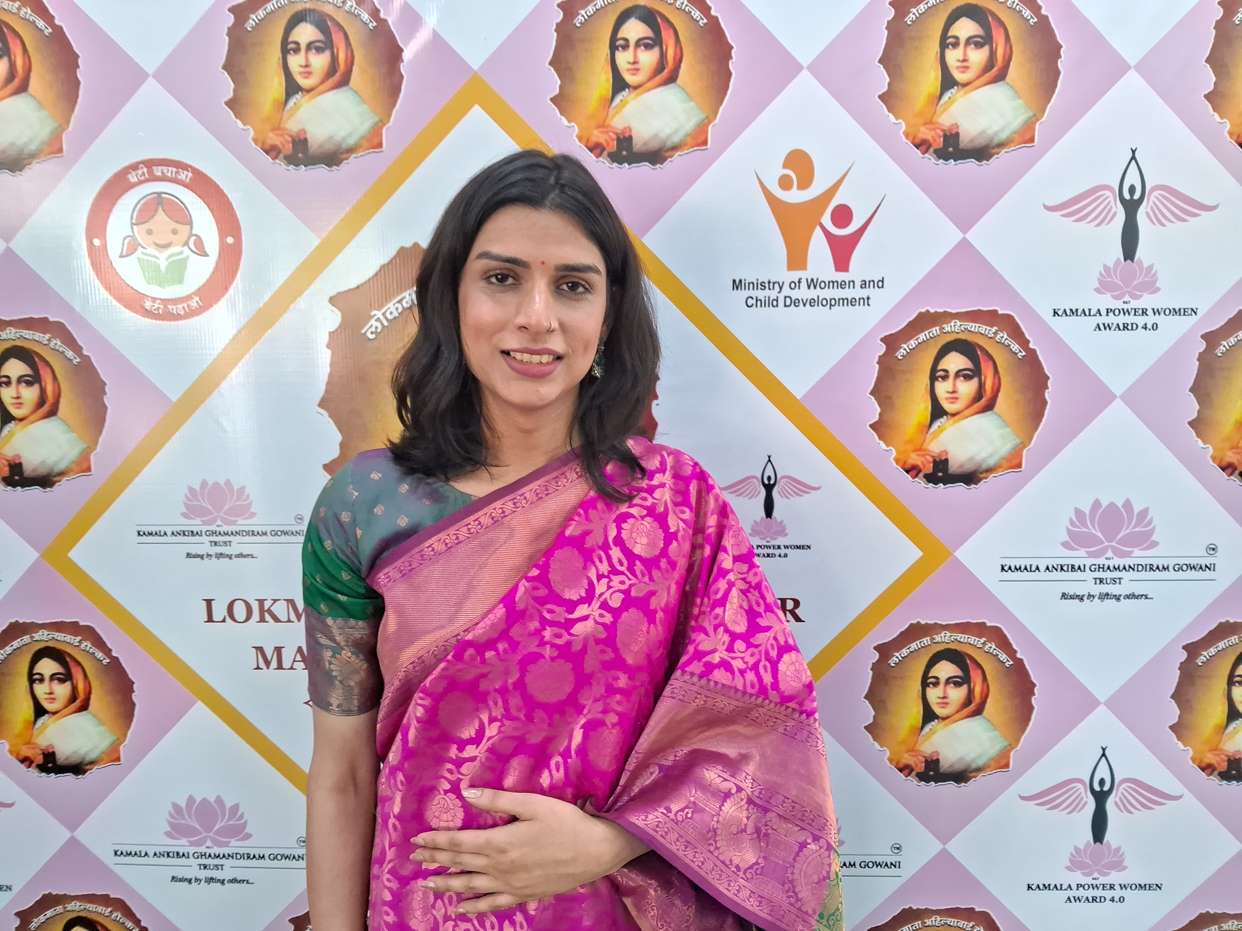 ETV अधिकारों के लिए लड़ाई लड़ने वाली सुप्रीम कोर्ट की पहली महिला ट्रांसजेंडर अधिवक्ता