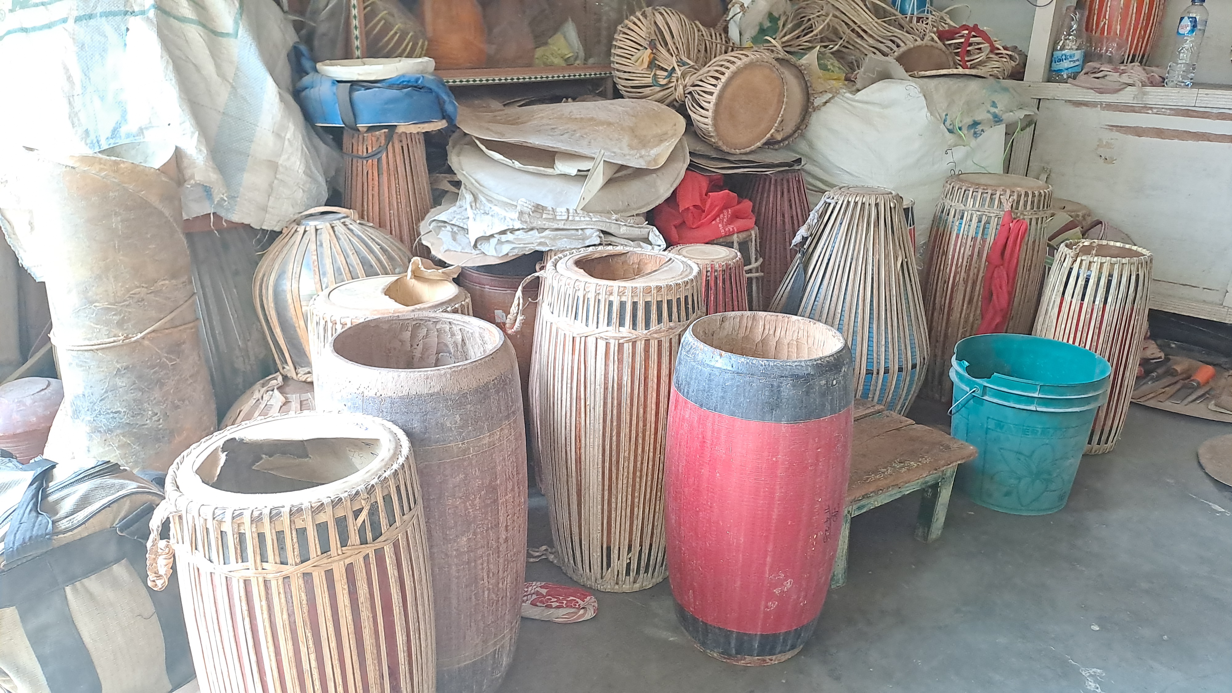 DHOL TRADERS BUSY MAKING DHOL