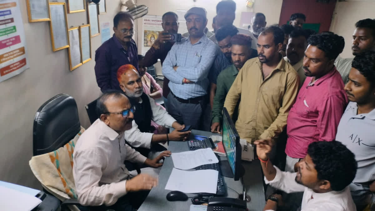 Uproar Hospital in Bokaro