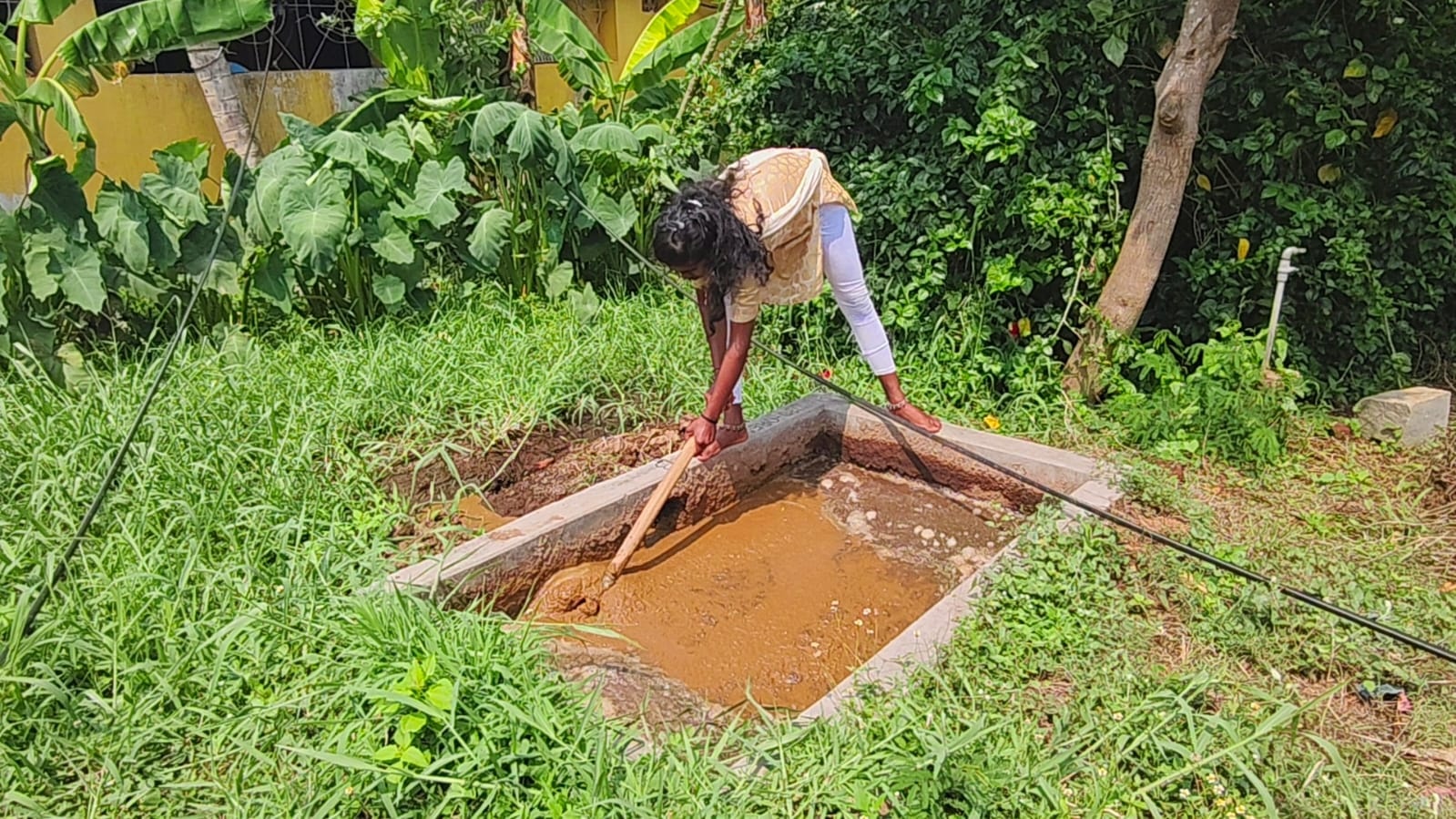 LPG Crisis Pushes Odisha Villages Back To Biogas As Families Revive Gobar Gas Plants
