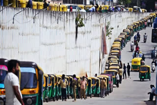 Auto LPG Shortage Hits Bengaluru Hard: Auto Drivers Queue For Hours, Issue Bandh Warning, Demand Relief Amid Crisis