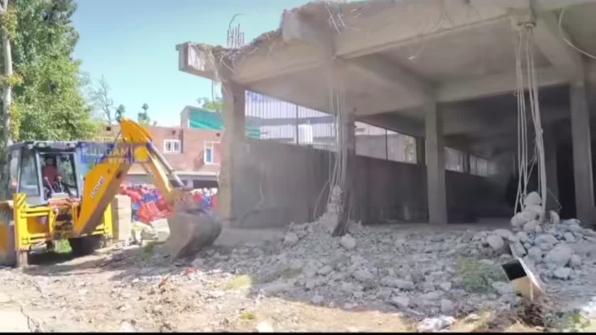 کولگام میں منشیات فروش کا 80 لاکھ کا مکان