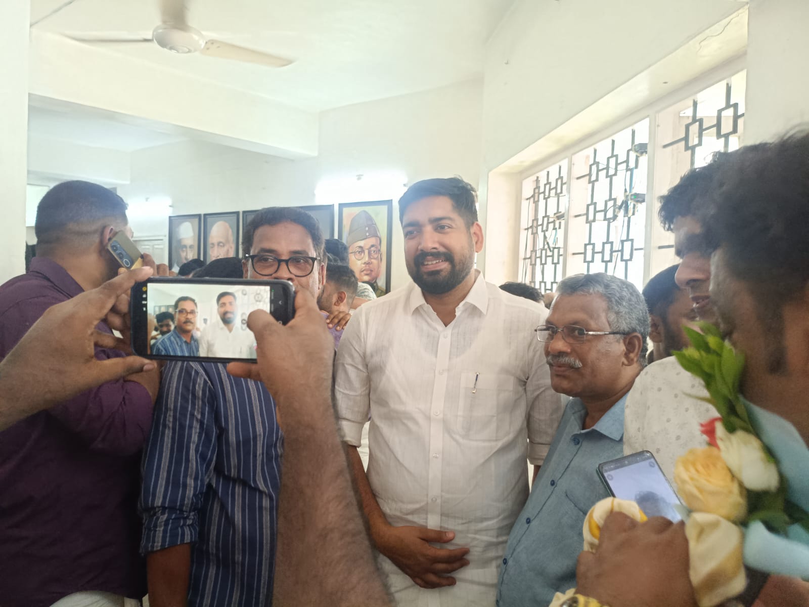 LIVE KPCC  KERALA CM RACE  VD SATHEESAN  KC VENUGOPAL