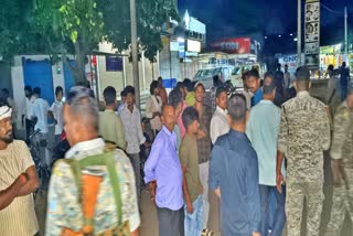 JEWELRY WORTH LAKHS STOLEN