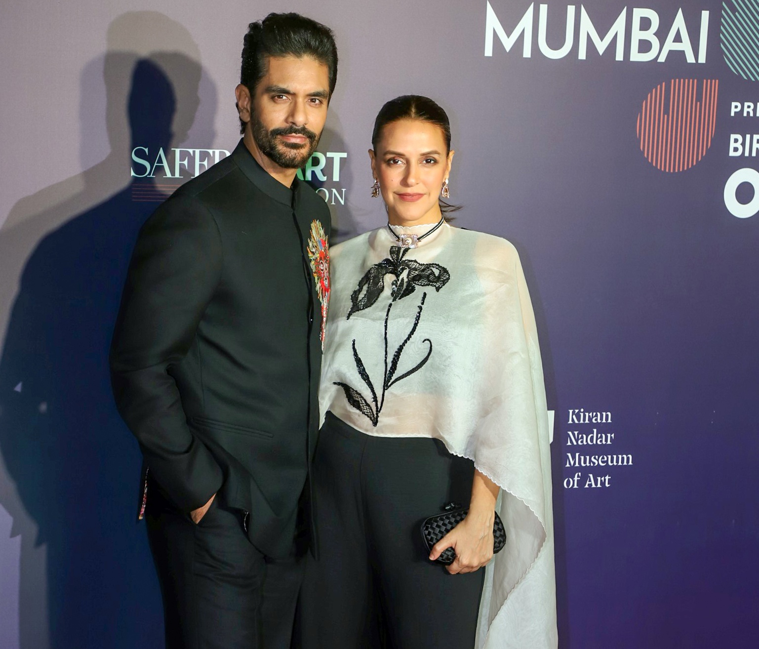 CELEBS WHO MARRIED TO OLDER WOMAN