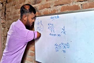 Meet Brijesh Kumar: The Gaya Amputee Who Beats Disability With Foot Calligraphy To Spread Light Of Knowledge