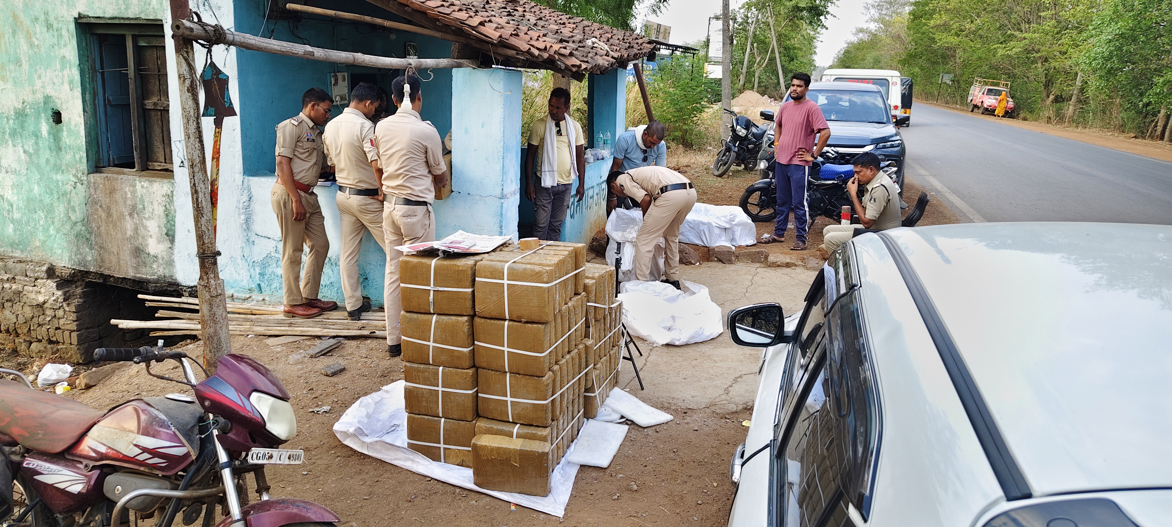 Cannabis smuggling via packets