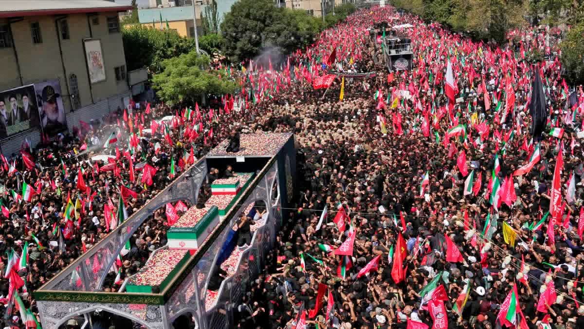 AYATOLLAH ALI KHAMENEI  IRAN US ATTACK  IRAN ISRAEL CONFLICT  KHAMENEI FUNERAL PROCESSION