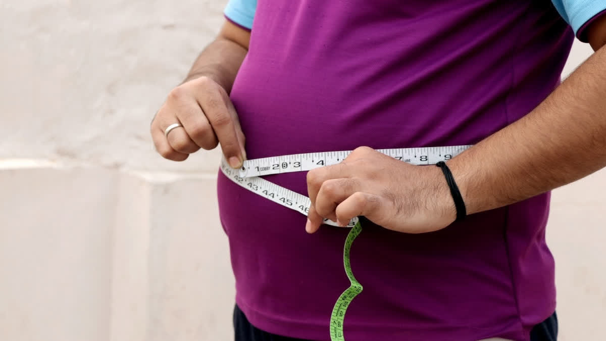 Getting less sleep for weeks on end leads to weight gain