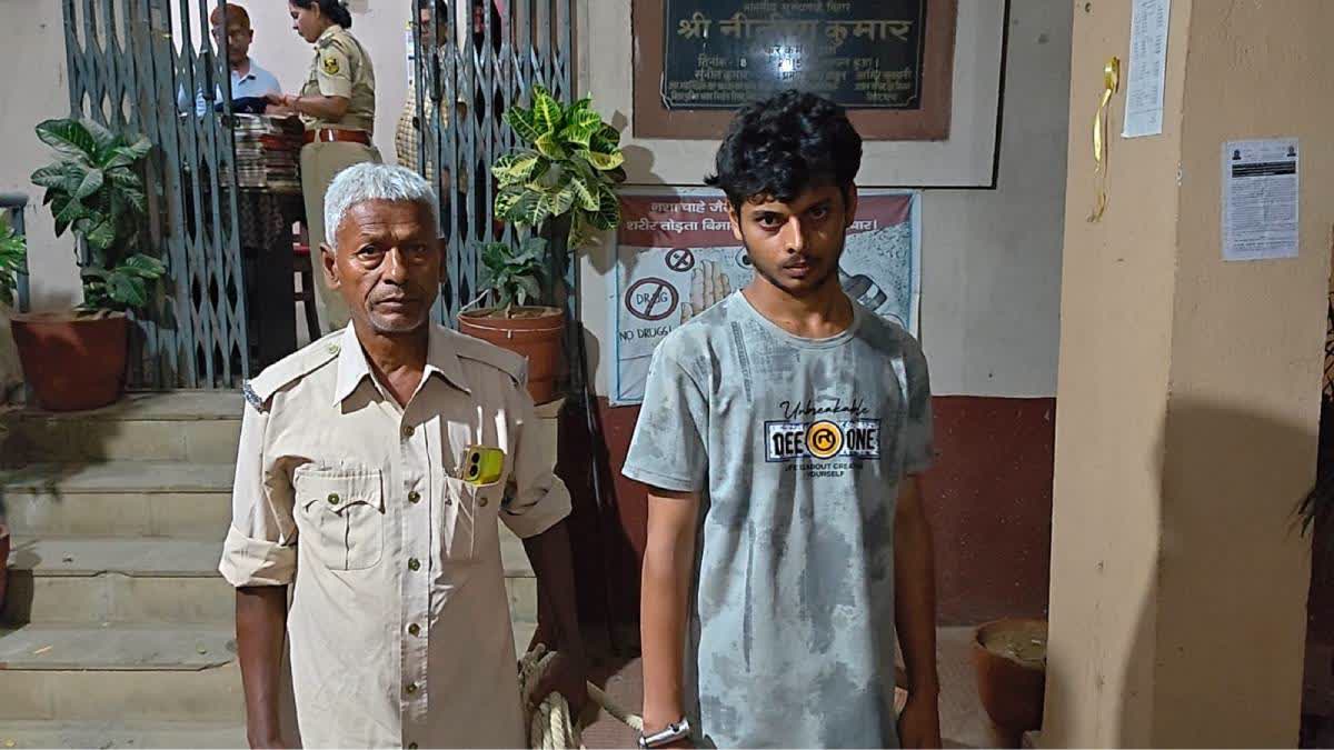 Mohammad Saddam at Tarapur police station after his arrest.