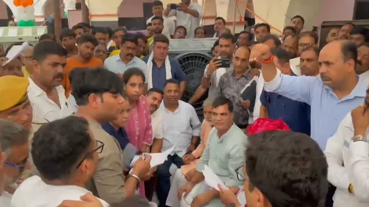 People lodging complaints with Minister Kharra