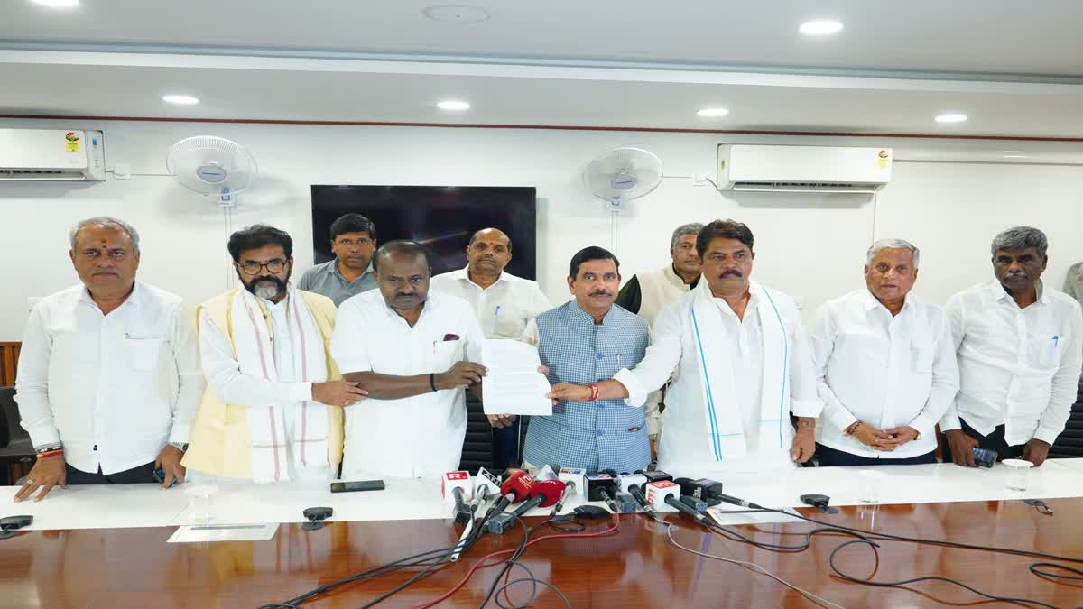 delegation_from_Karnatak