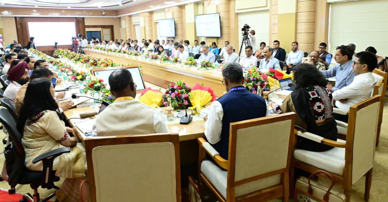 ଭୁବନେଶ୍ୱରରେ ଆୟୋଜିତ ପୂର୍ବାଞ୍ଚଳ ପରିଷଦ ସ୍ଥାୟୀ କମିଟିର ୧୫ତମ ବୈଠକ ।