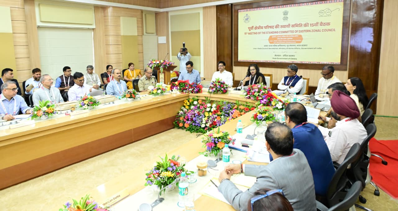 ପୂର୍ବ ବୈଠକରୁ ରହିଥିବା ୧୨ଟି ପ୍ରସଙ୍ଗ, ୬୧ଟି ନୂତନ ପ୍ରସଙ୍ଗ ଓ ଗୋଟିଏ ପ୍ରସ୍ତାବ ଅଂଶଗ୍ରହଣକାରୀ ରାଜ୍ୟଗୁଡ଼ିକର ଶ୍ରେଷ୍ଠ ପଦ୍ଧତି ଅବଲମ୍ବନ କରାଯାଉଥିବା ସମ୍ପର୍କିତ ସାମିଲ ଥିଲା ।
