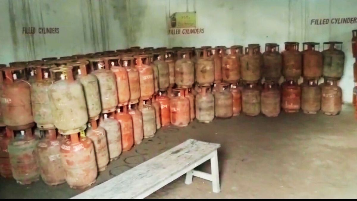 GAS CYLINDER THEFT IN MOTIHARI