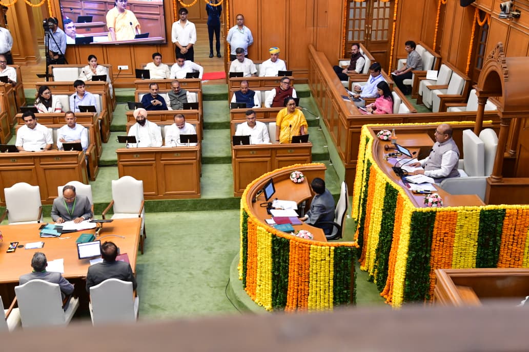 विधानसभा में अपनी बात रखते हुए सीएम रेखा गुप्ता