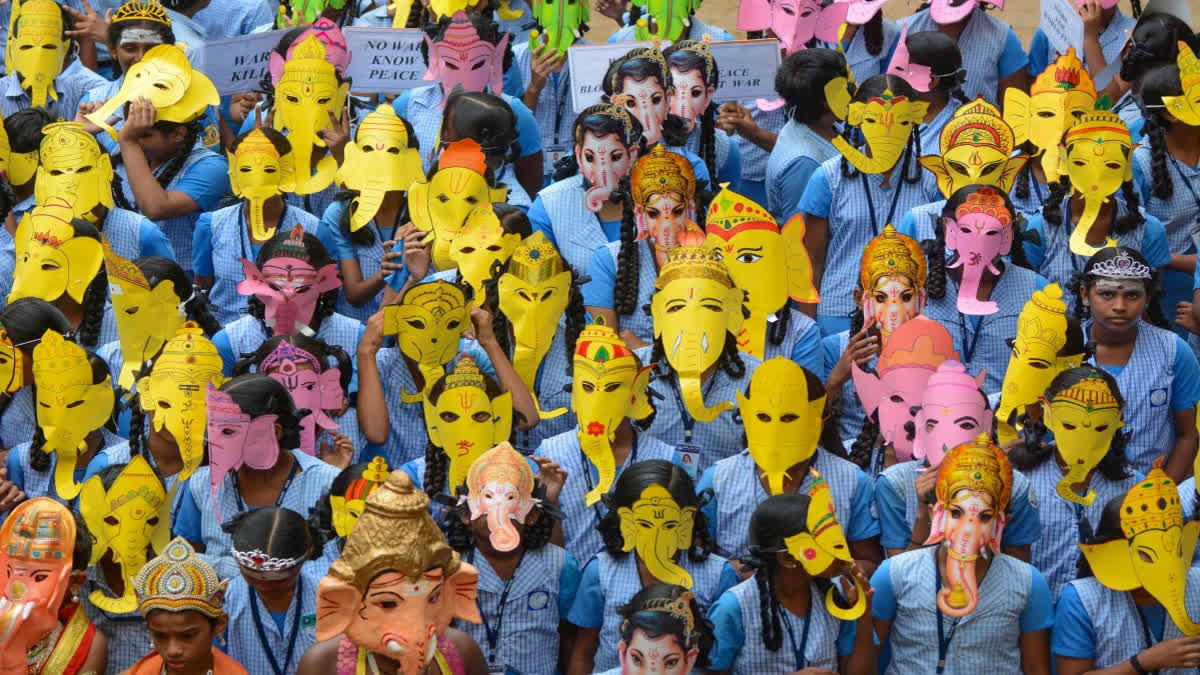 Onam Celebrations Kickstart In Colour In Kerala With Athachamayam Procession Onam Celebrations Kickstarts In Colour In Kerala With Athachamayam Procession