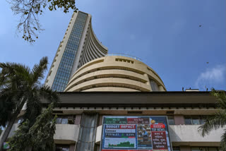 Mcap Of 7 of Top-10 Most-Valued Firms Jumps Rs 1 Lakh Cr; Bajaj Finance, Reliance Major Gainers