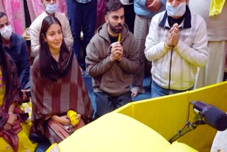 विराट कोहली प्रेमानंद महाराज के आश्रम में
