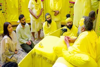 Virat Kohli Anushka Sharma Vrindavan ashram Visit