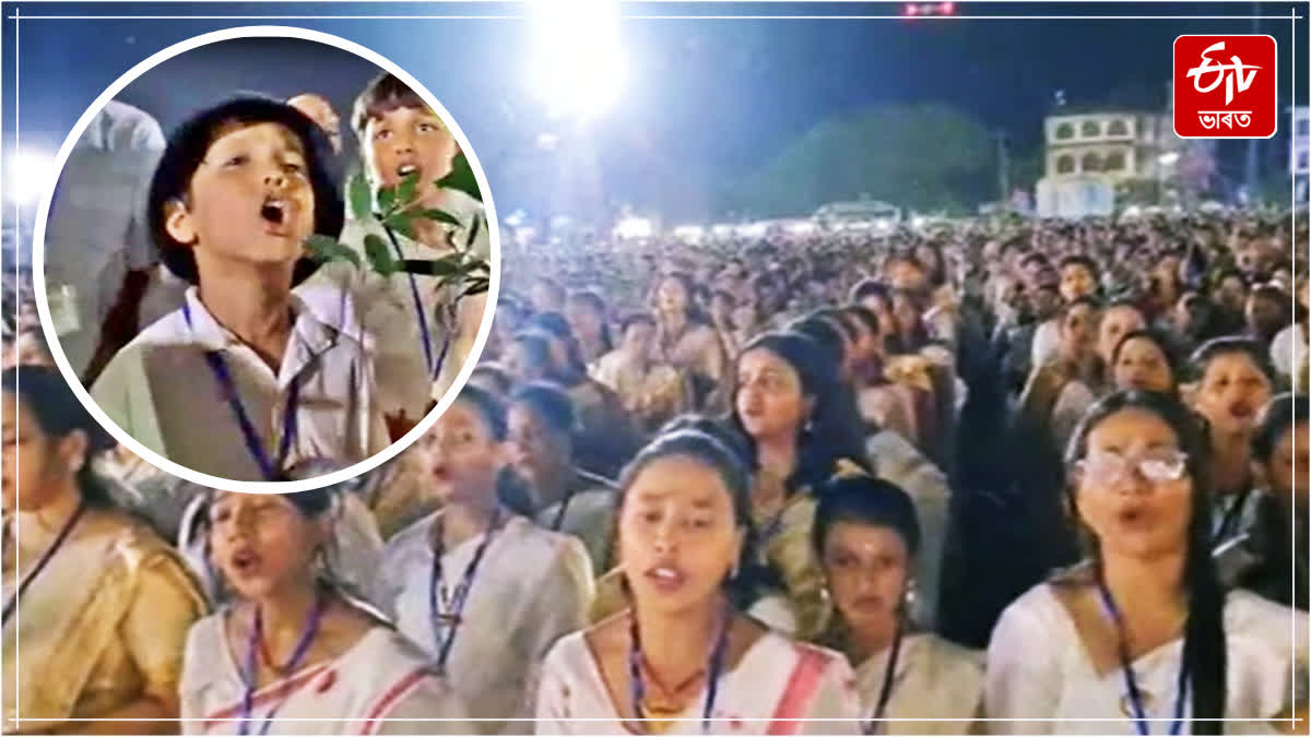 10 thousand people together sang 20 evergreen songs of Zubeen Garg