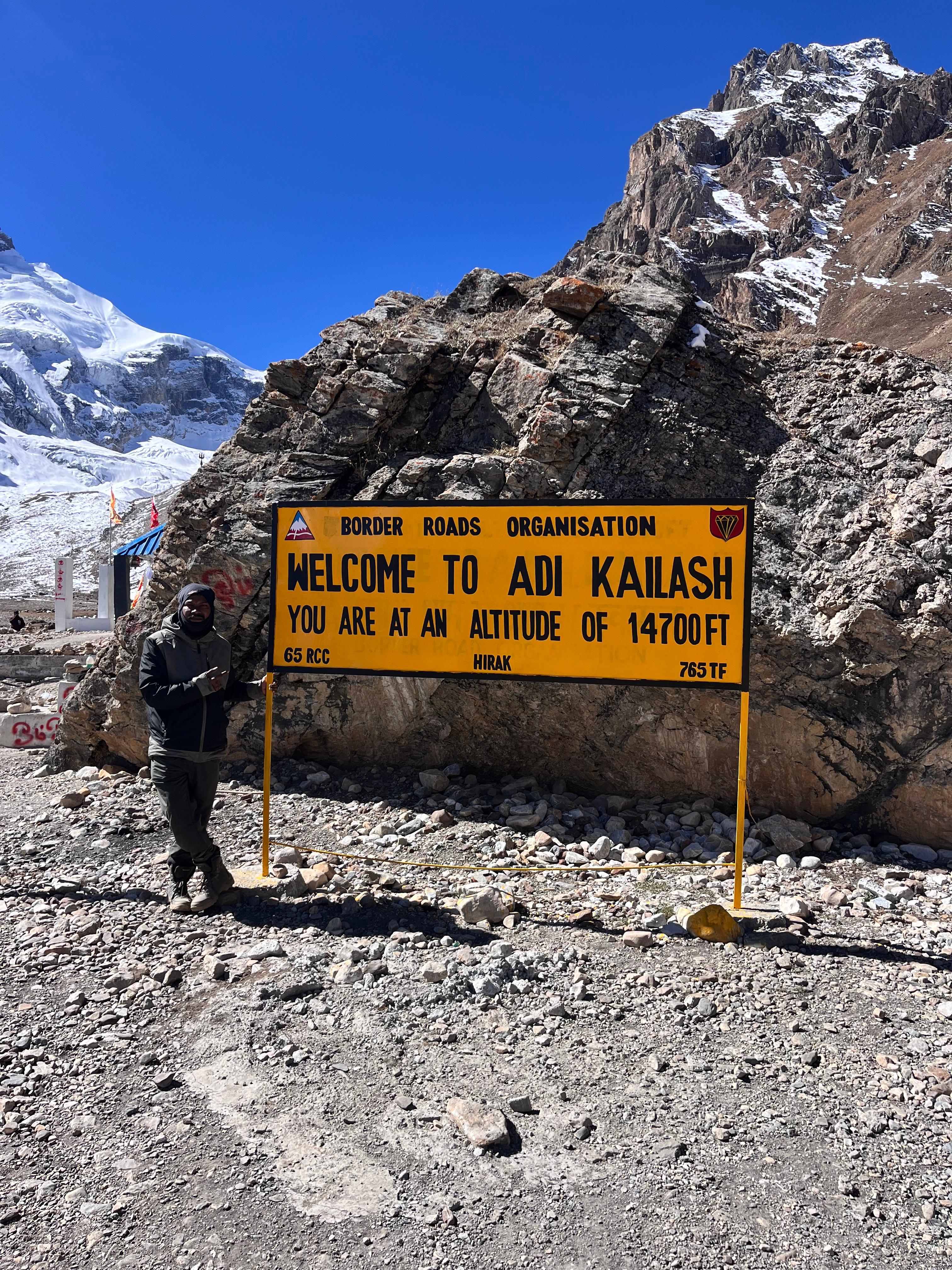 Brothers Adventrue Trips On 100cc Bike