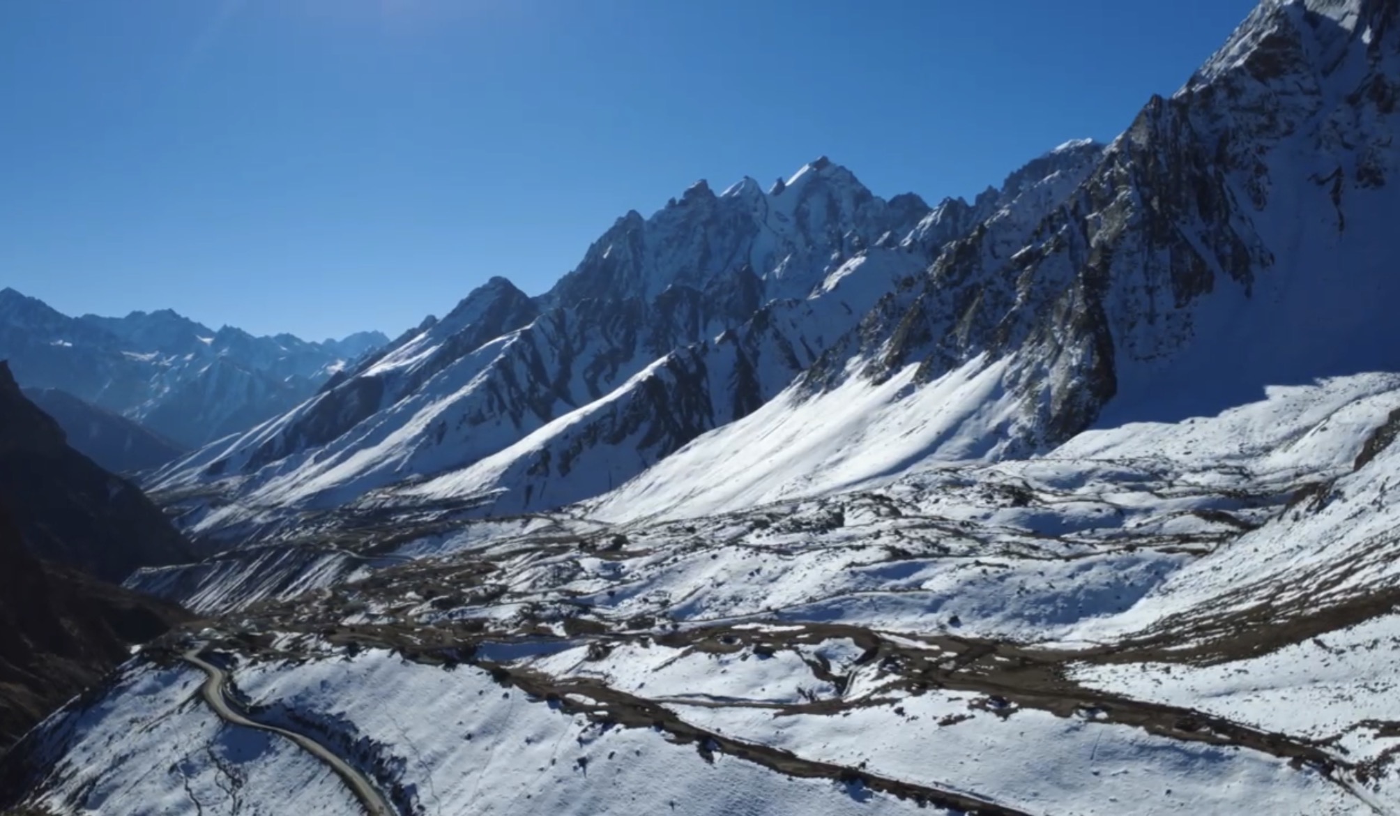 Brothers Adventrue Trips On 100cc Bike