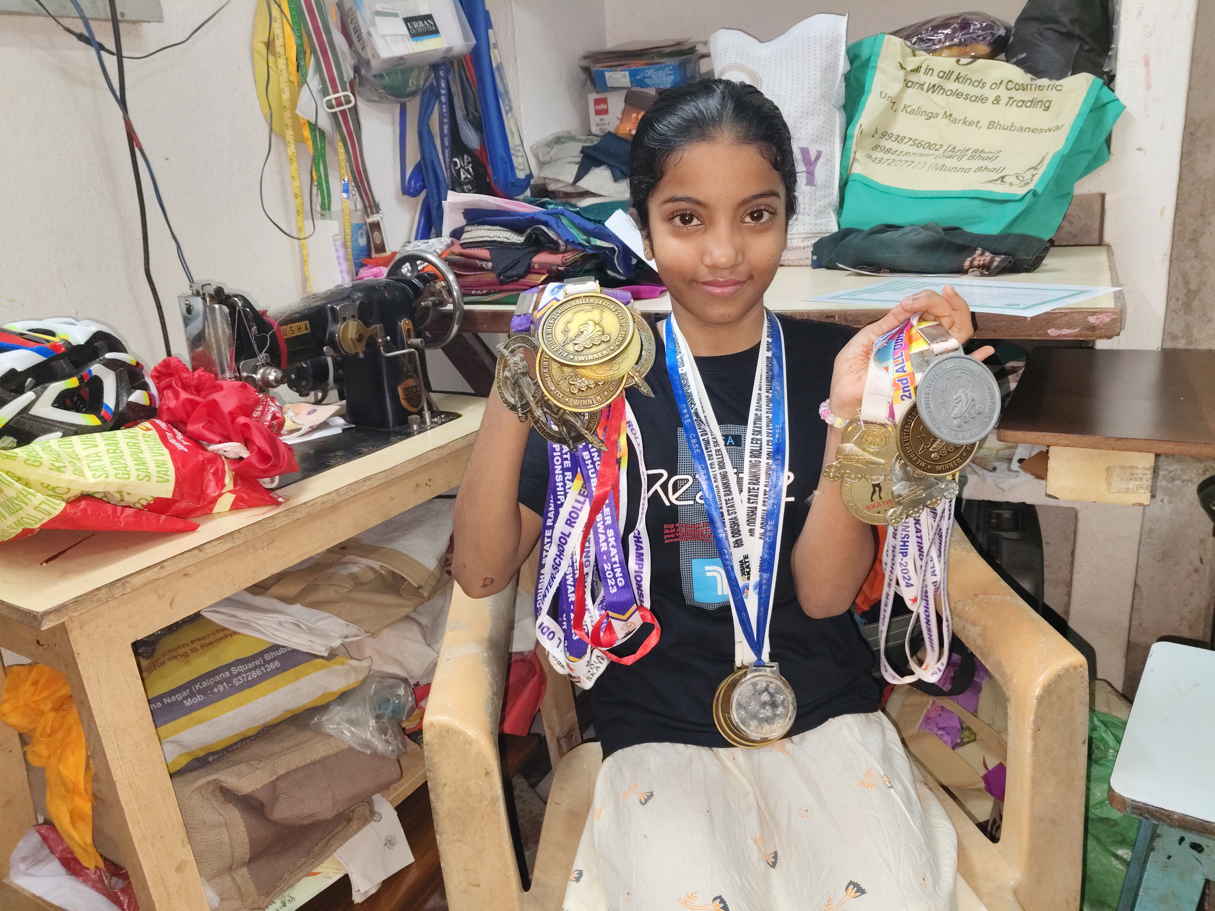 Skate player Bidushi Maharana with medals