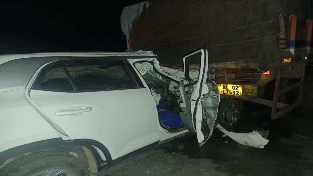 tragic-road-accident-in-khunti-two-church-fathers-killed