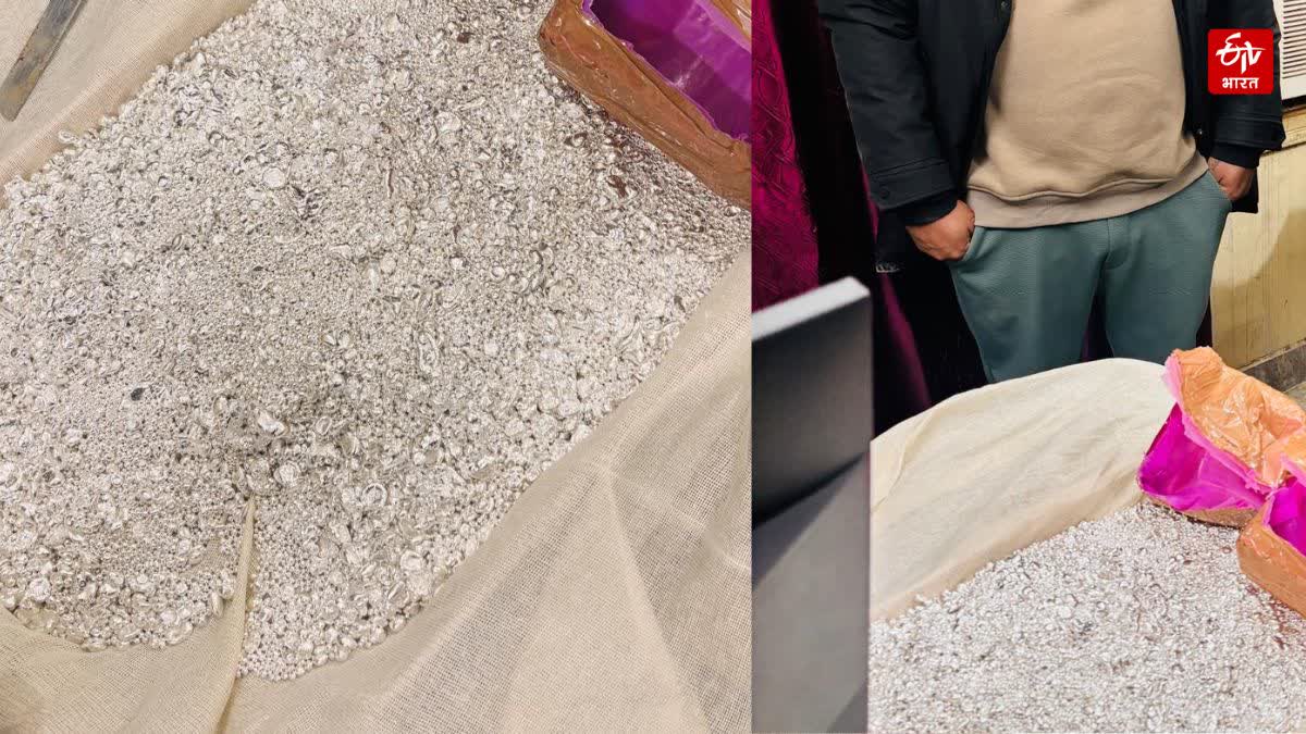 महराजगंज में 10 किलो चांदी जब्त.