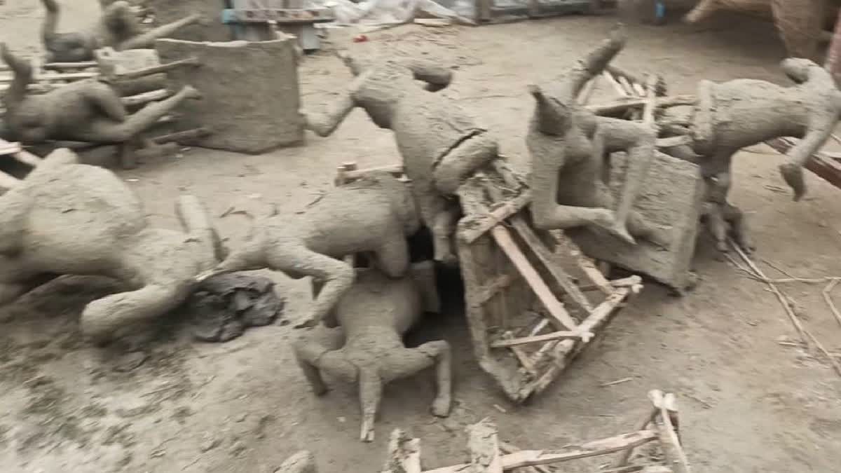 نادیہ ضلع میں دیوتاؤں کے مجسموں کی توڑ پھوڑ، علاقے میں کشیدگی